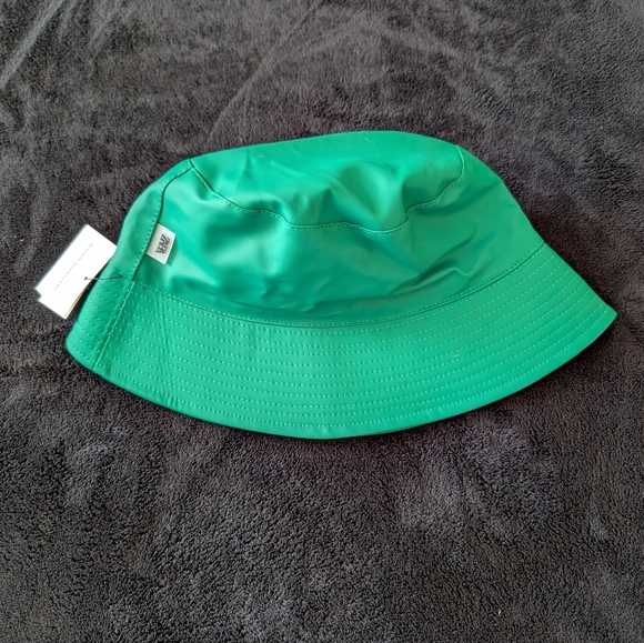 Zara Accessories - Zara Green Water Repellent Bucket Hat Rain Hat Indie Sleaze Acubi Gorpcore Small